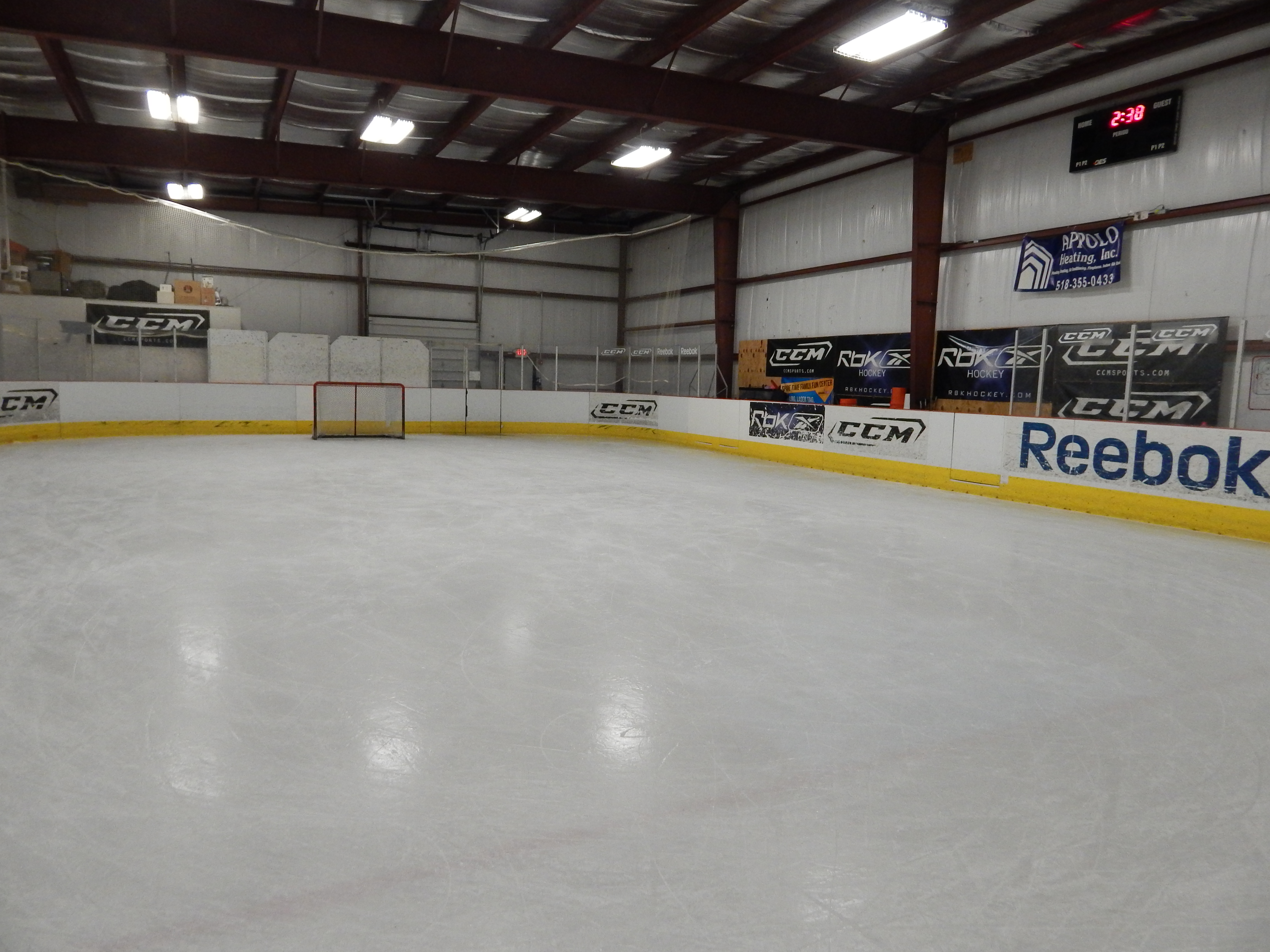 hockey-hut-ice-rink